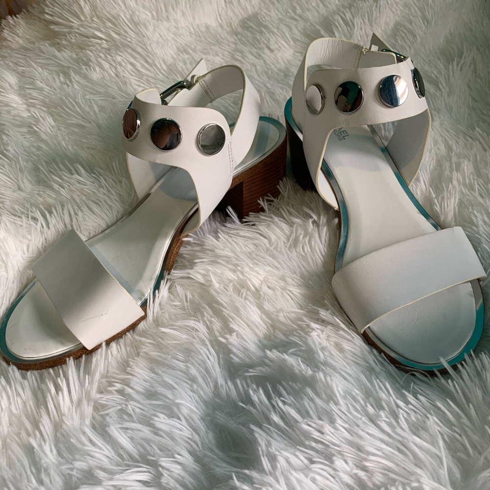 White Michael Kors Women Sandals Size 7